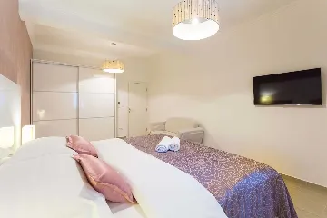 Deluxe Apartment in Saplunara, Mljet for 5