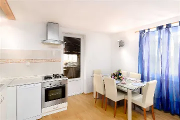 Three-Bedroom Apartment in Dubrovnik