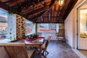 Three-Bedroom Apartment in Dubrovnik
