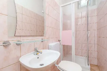 Saplunara 1-Bedroom Apartment with Pine Terrace