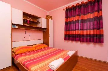 Saplunara 1-Bedroom Apartment with Pine Terrace