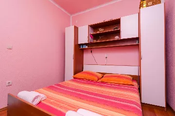 Saplunara 1-Bedroom Apartment with Pine Terrace