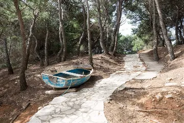 1-Bedroom Apartment in Saplunara with Terrace Garden View