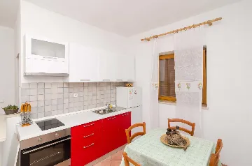 1-Bedroom Apartment in Saplunara with Terrace Garden View