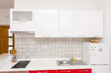 1-Bedroom Apartment in Saplunara with Terrace Garden View