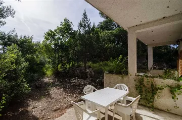 1-Bedroom Apartment with Terrace in Saplunara