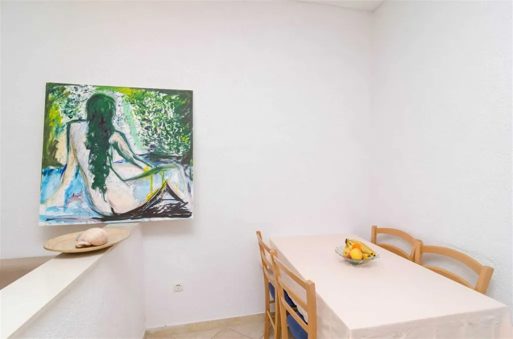 1-Bedroom Apartment with Terrace in Saplunara