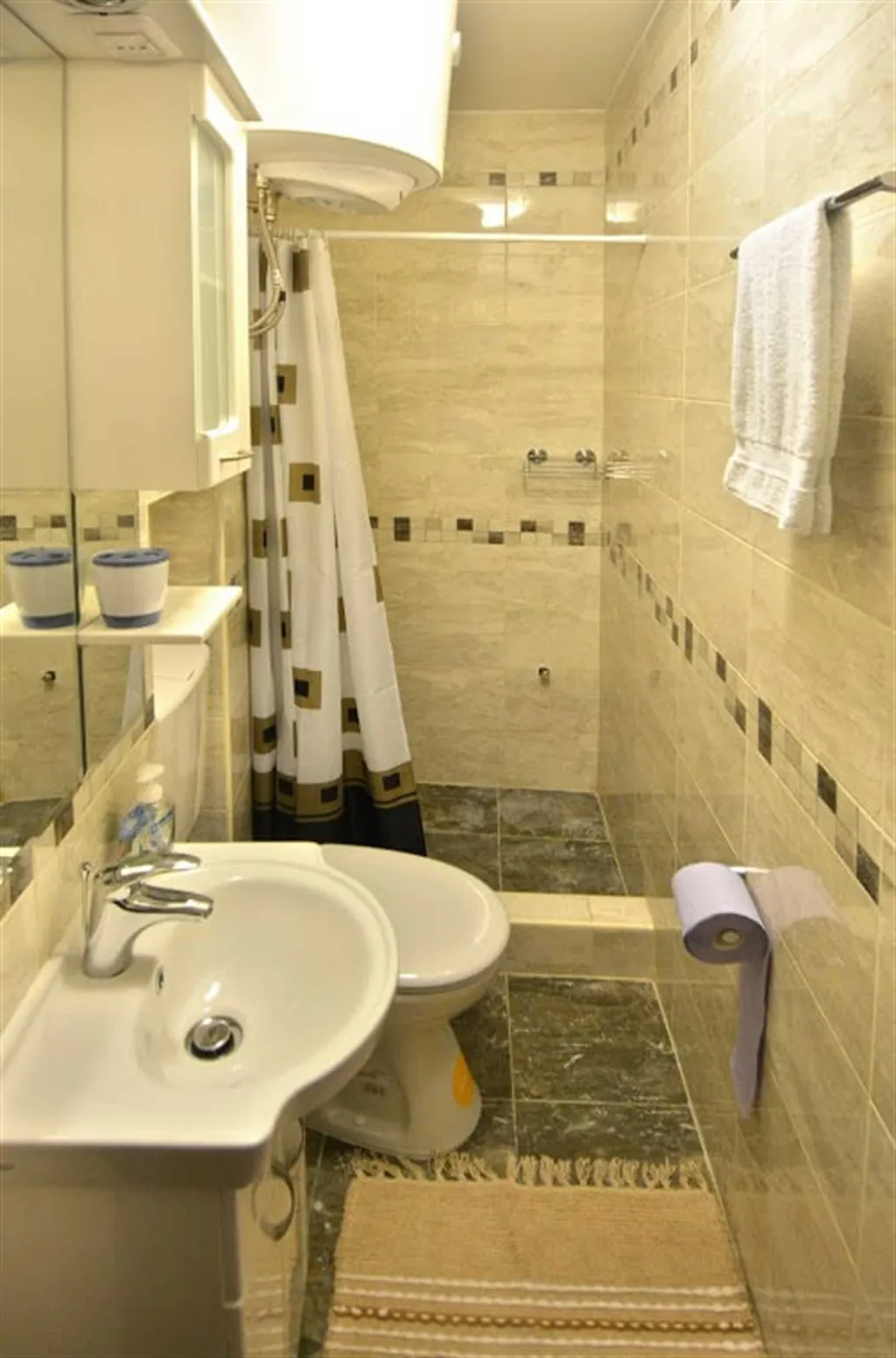 Twin or Double Private Room in Dubrovnik Old Town