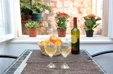 Dubrovnik Studio Apartment for 2 Guests