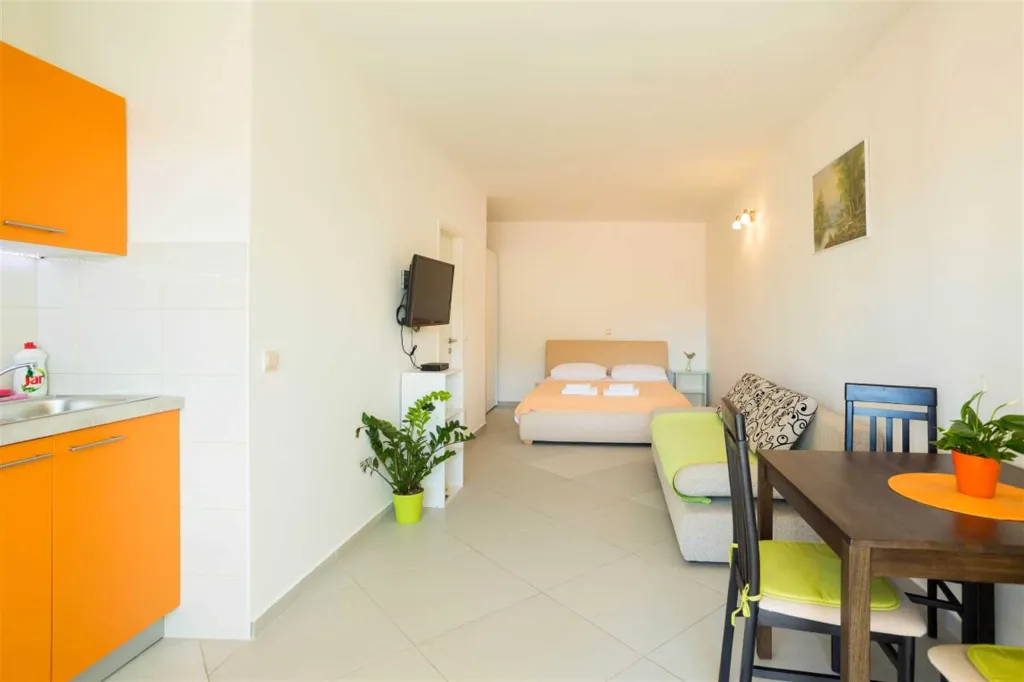 Studio Apartment with Sea-View Terrace in Dubrovnik
