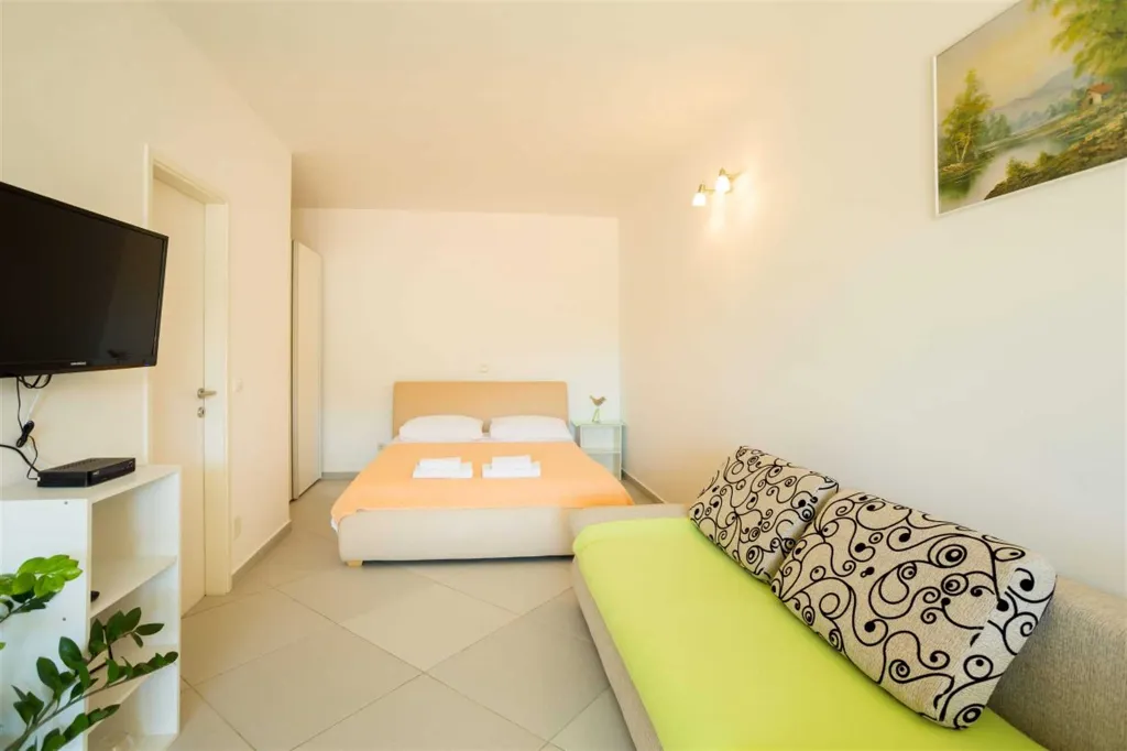 Studio Apartment with Sea-View Terrace in Dubrovnik