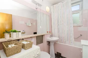 Dubrovnik Apartment with Private Balcony (Sleeps 5)