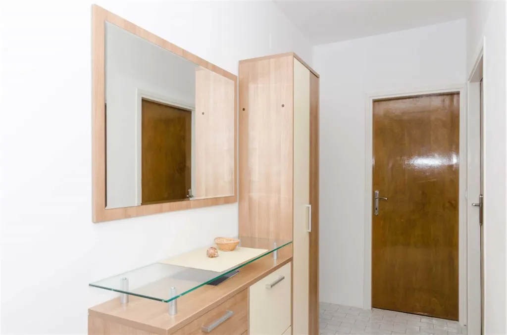 Dubrovnik Apartment with Private Balcony (Sleeps 5)