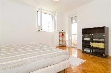 Dubrovnik Apartment with Private Balcony (Sleeps 5)