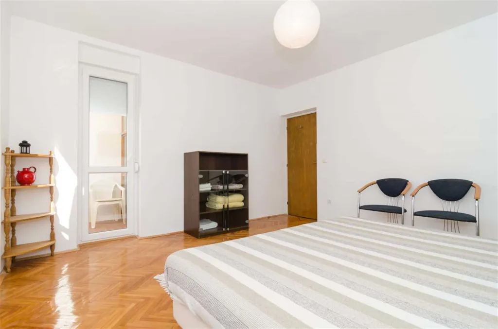 Dubrovnik Apartment with Private Balcony (Sleeps 5)