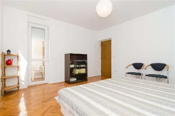 Dubrovnik Apartment with Private Balcony (Sleeps 5)