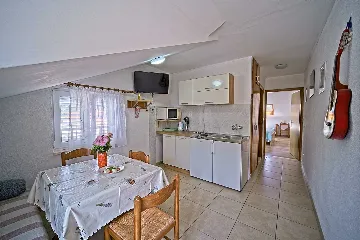 Apartment in Mljet with Balcony and Sea View for 4