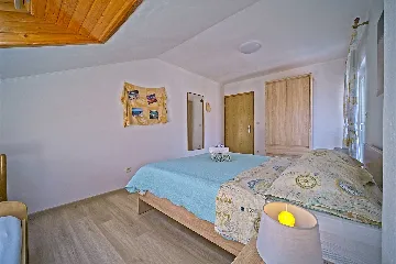 Apartment in Mljet with Balcony and Sea View for 4