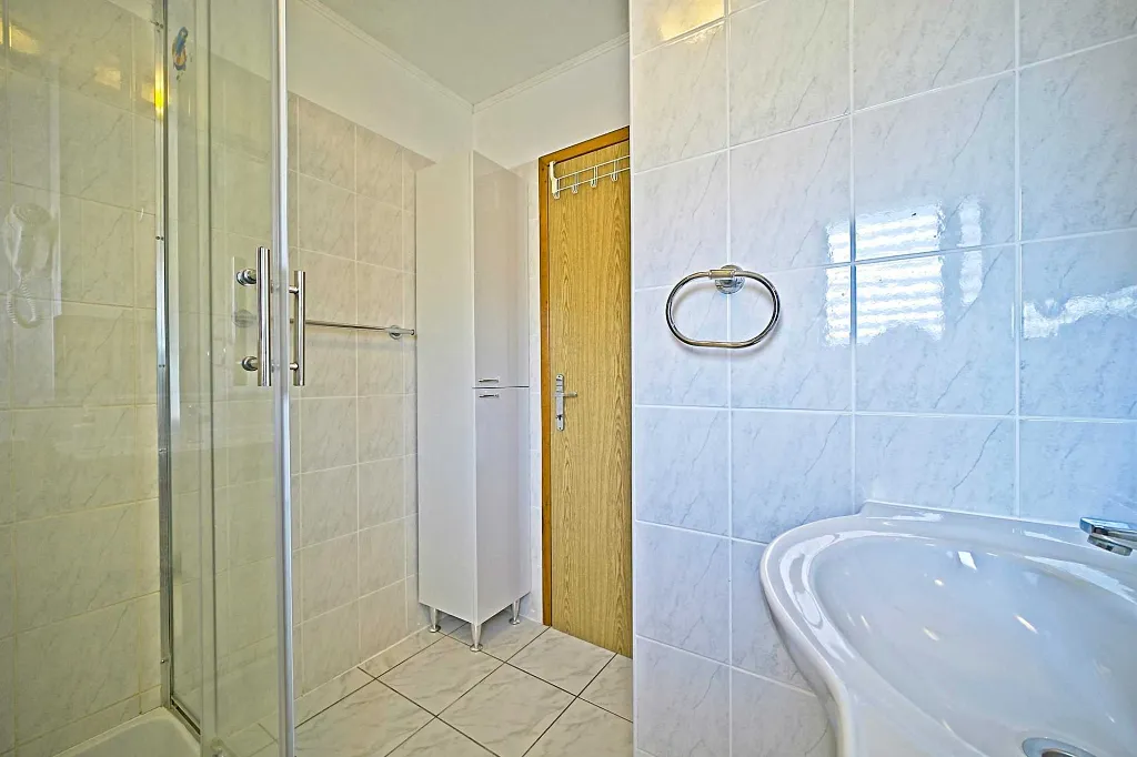 Apartment in Mljet with Balcony and Sea View for 4