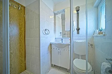 Apartment in Mljet with Balcony and Sea View for 4