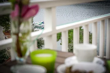 Apartment in Mljet with Balcony and Sea View for 4