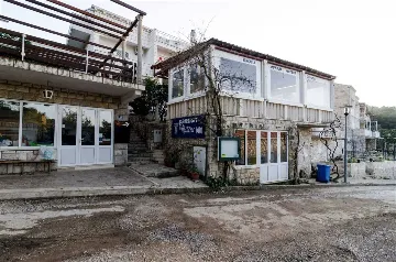 Apartment in Mljet with Balcony and Sea View for 4