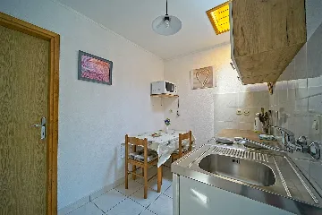 Mljet One-Bedroom Apartment with Sea-View Balcony