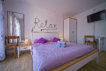 Mljet One-Bedroom Apartment with Sea-View Balcony