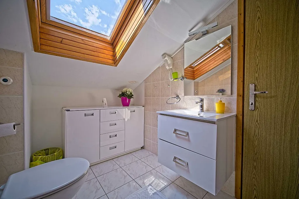 Mljet One-Bedroom Apartment with Sea-View Balcony