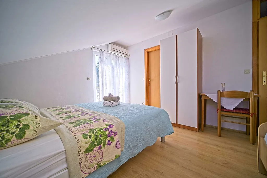 One-Bedroom Apartment with Balcony in Mljet