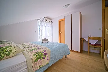 One-Bedroom Apartment with Balcony in Mljet