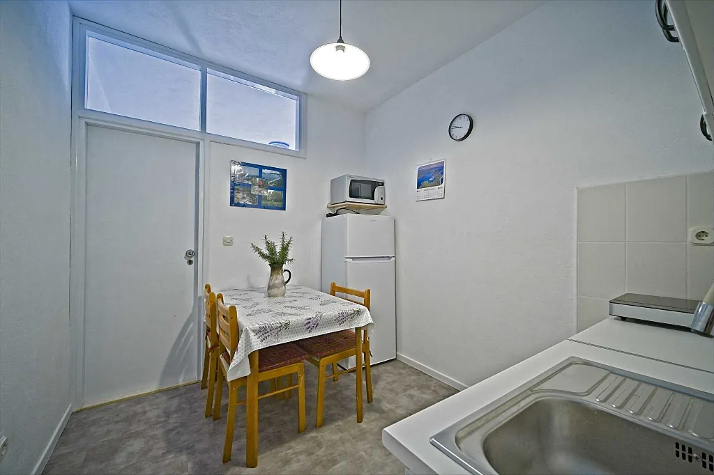One-Bedroom Apartment in Mljet with Balcony