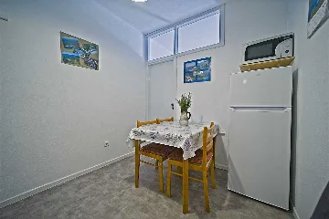 One-Bedroom Apartment in Mljet with Balcony