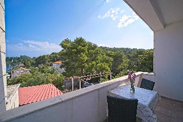One-Bedroom Apartment in Mljet with Balcony