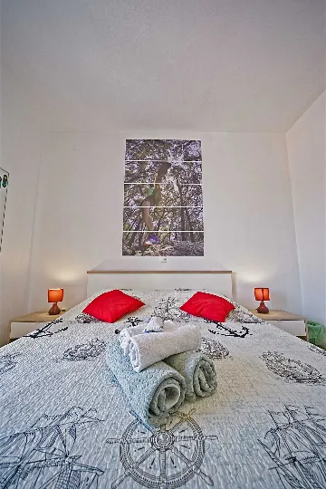 One-Bedroom Apartment in Mljet with Balcony