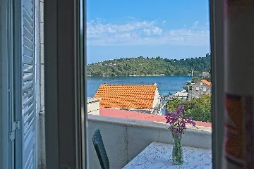 One-Bedroom Apartment in Mljet with Balcony