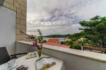 One-Bedroom Apartment in Mljet with Balcony