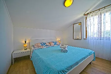 Two-Bedroom Apartment with Terrace in Mljet