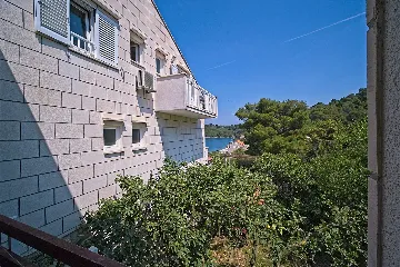 Studio for 2 in Mljet with Forest View