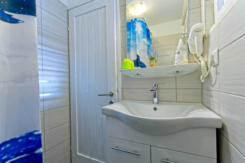 Double Room with Private Bathroom in Mljet