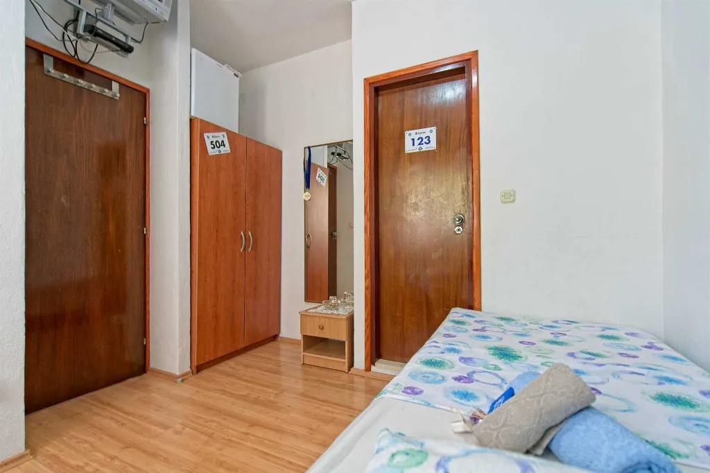 Twin Room in Mljet with Private Bathroom