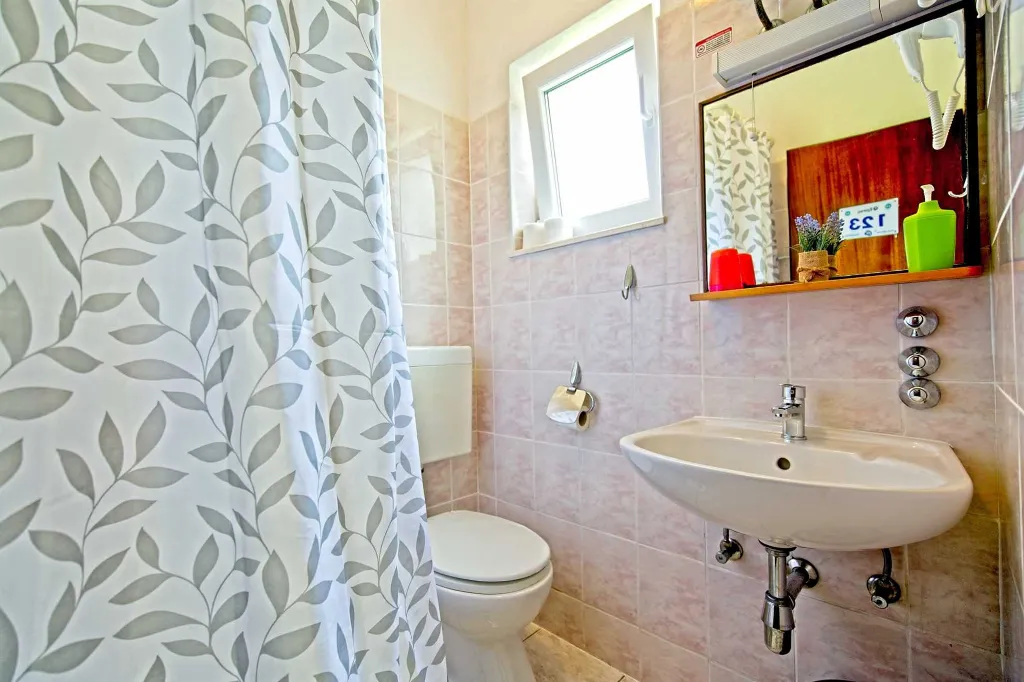 Twin Room in Mljet with Private Bathroom