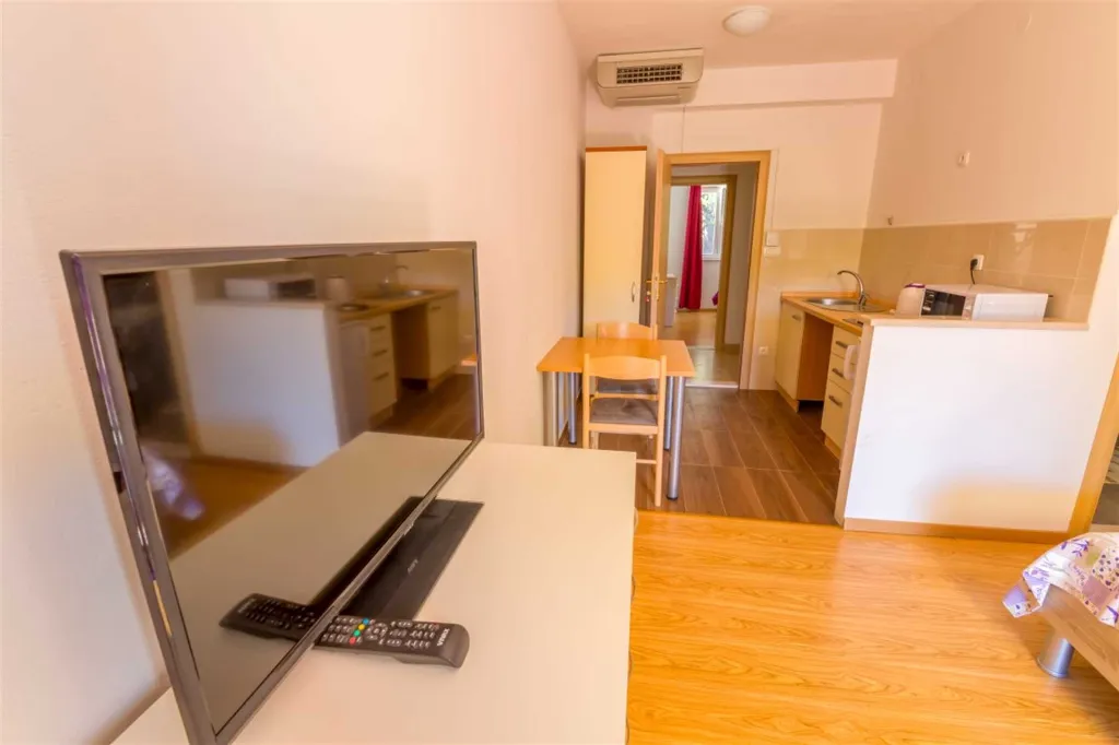 Studio Apartment for 2 in Mljet, Polače