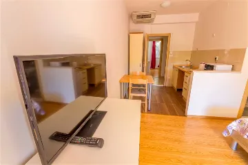 Studio Apartment for 2 in Mljet, Polače