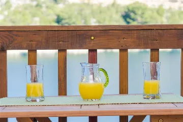 Polače 1-Bedroom Apartment with Balcony and Sea View