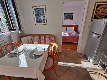 Air-conditioned 1-Bedroom Apartment for 2 in Dubrovnik
