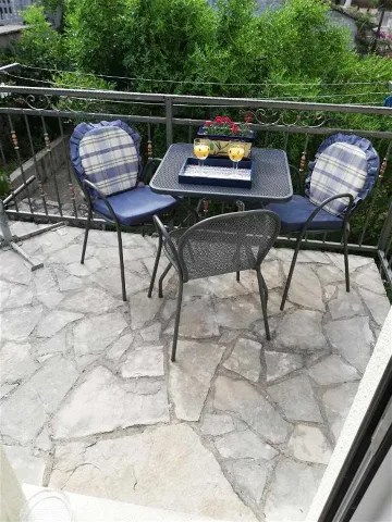 Air-conditioned 1-Bedroom Apartment for 2 in Dubrovnik