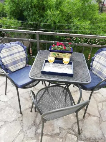 Air-conditioned 1-Bedroom Apartment for 2 in Dubrovnik