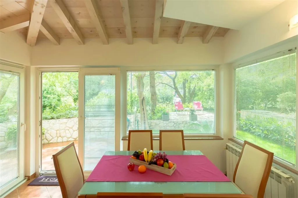 Dubrovnik Two-Bedroom Apartment with Private Terrace
