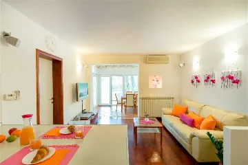 Dubrovnik Two-Bedroom Apartment with Private Terrace